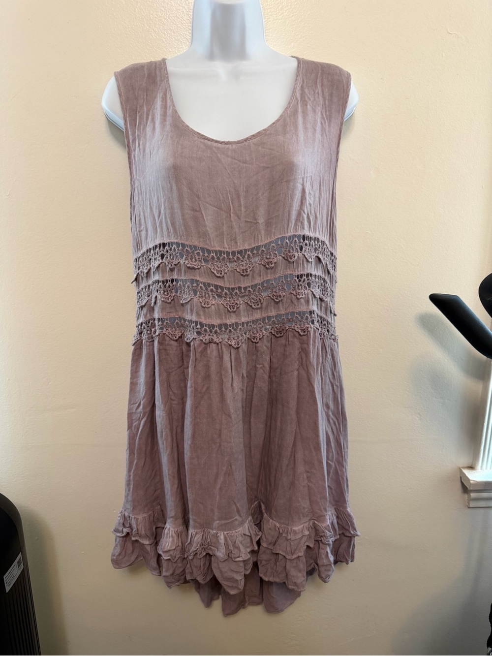 entro flowy floral purple dress with cute cut-outs
